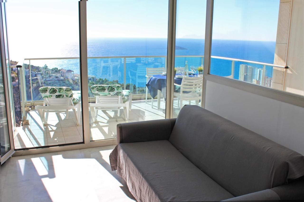 High Rise Apartment On The 39Th Floor With Private Terrace And Sea Views ベニドルム エクステリア 写真