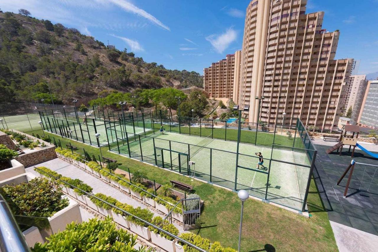 High Rise Apartment On The 39Th Floor With Private Terrace And Sea Views ベニドルム エクステリア 写真