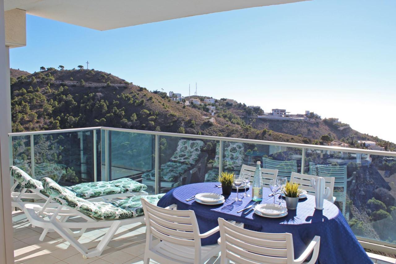 High Rise Apartment On The 39Th Floor With Private Terrace And Sea Views ベニドルム エクステリア 写真