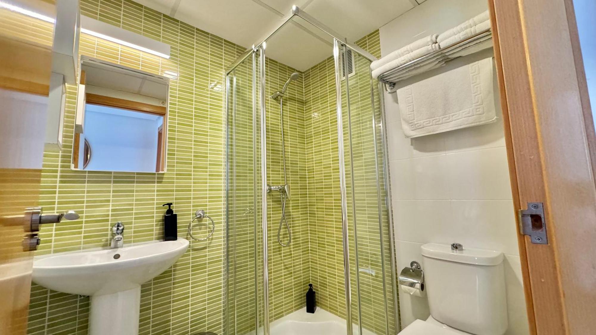High Rise Apartment On The 39Th Floor With Private Terrace And Sea Views ベニドルム エクステリア 写真